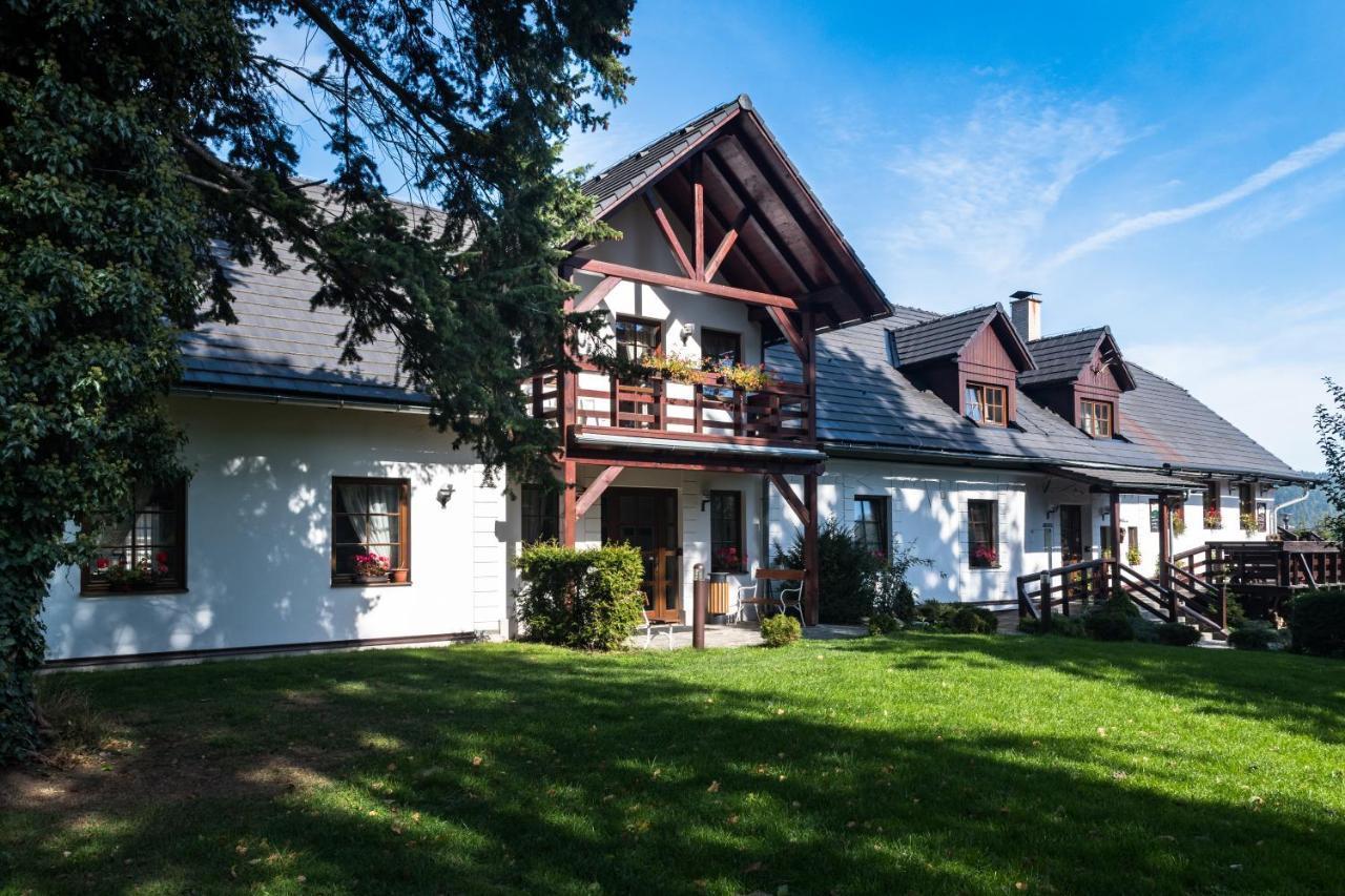 Hotel Holzberg Suchá Rudná Exterior foto