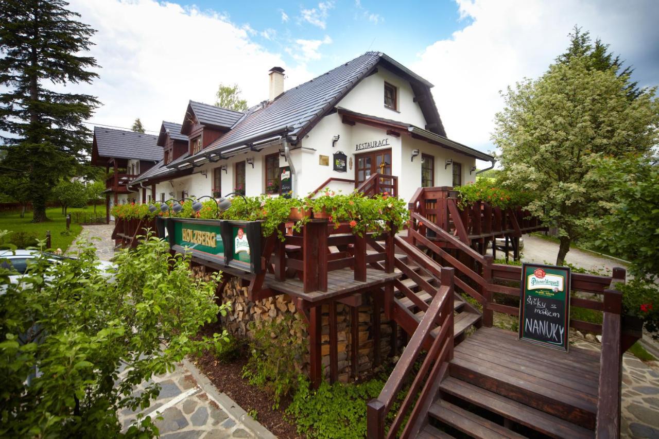 Hotel Holzberg Suchá Rudná Exterior foto